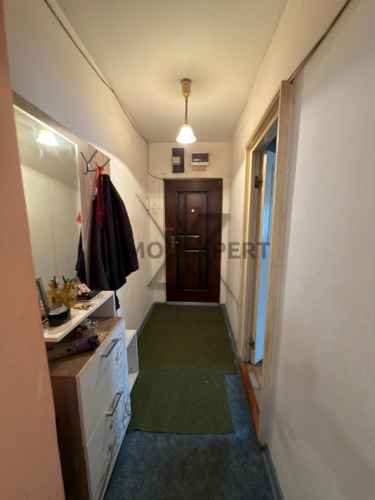 Apartament 4 camere, etaj intermediar, Calea Floresti