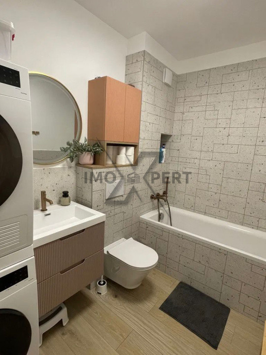 Apartament cu 2 dormitoare, et intermediar, strada Frunzișului
