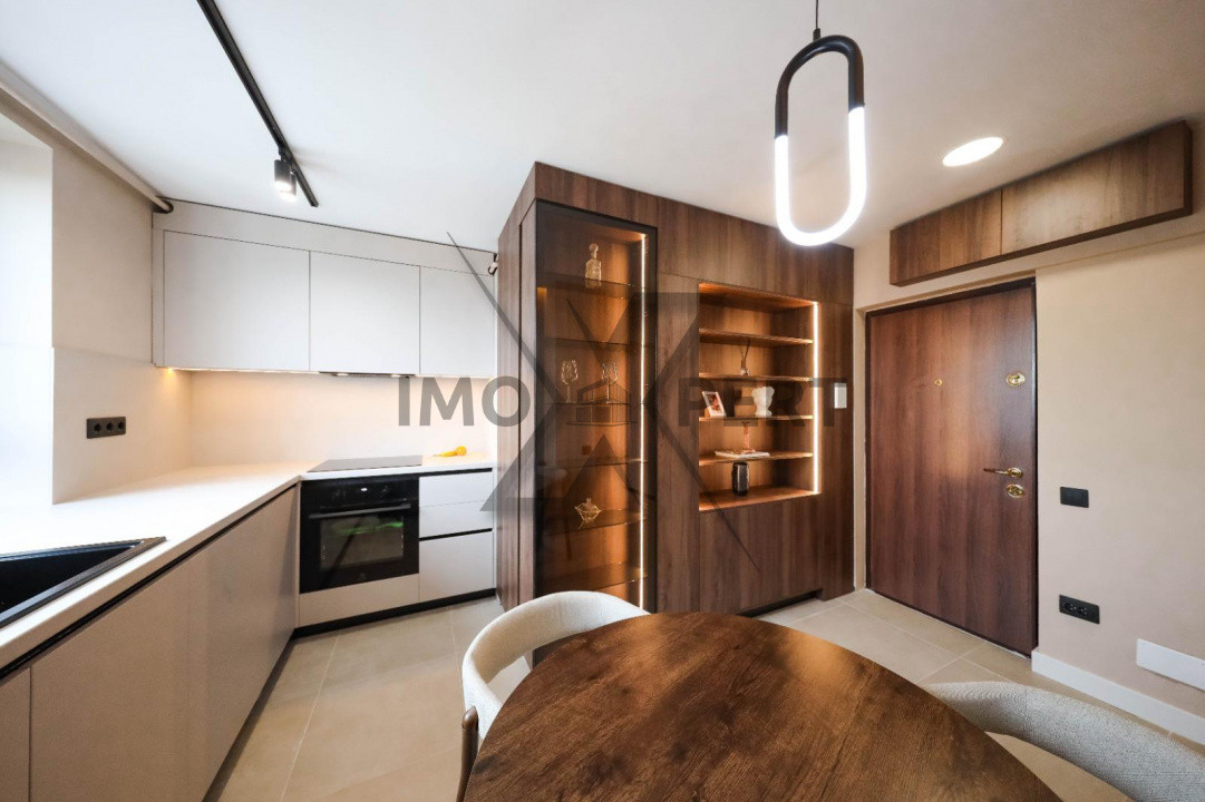Apartament 2 camere decomandate în zona Iulius Mall