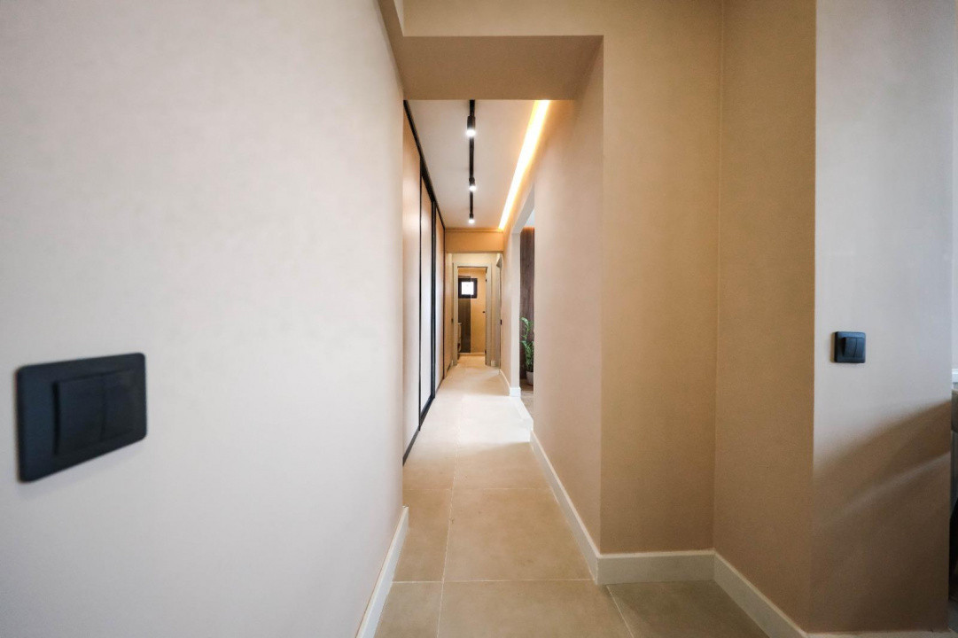 Apartament 2 camere decomandate în zona Iulius Mall