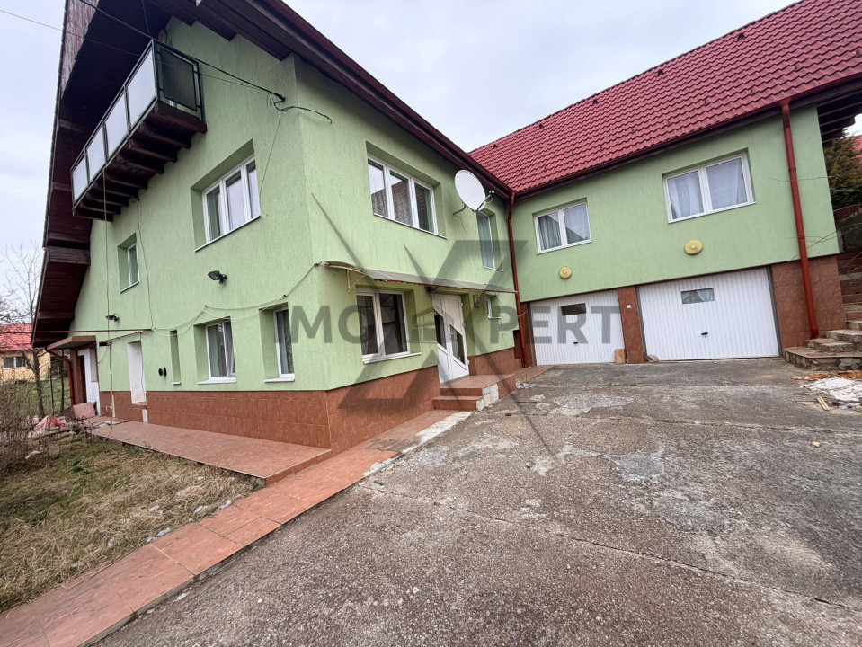 Casa cu 5 camere , 540 m2 utili , teren 900m , Feleac, Cluj
