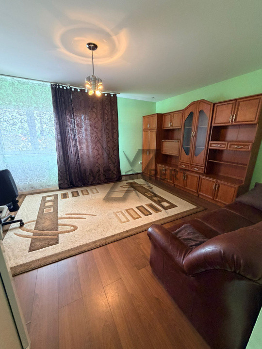 Casa cu 5 camere , 540 m2 utili , teren 900m , Feleac, Cluj