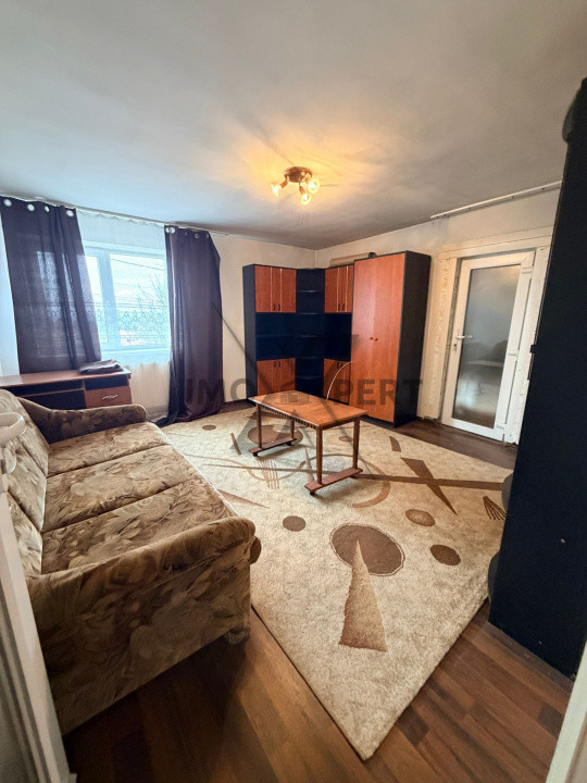 Casa cu 5 camere , 540 m2 utili , teren 900m , Feleac, Cluj
