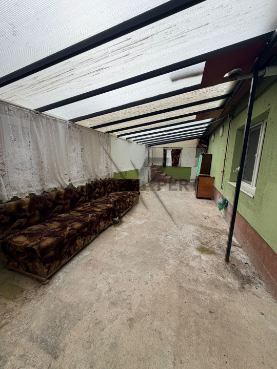 Casa cu 5 camere , 540 m2 utili , teren 900m , Feleac, Cluj