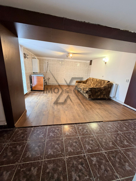 Casa cu 5 camere , 540 m2 utili , teren 900m , Feleac, Cluj