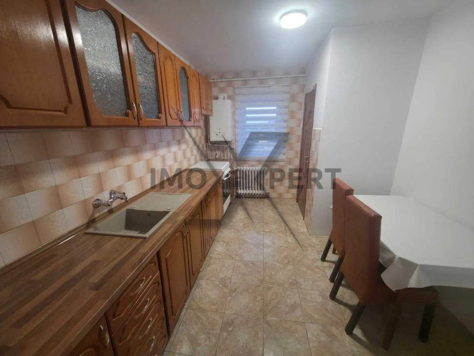 Apartament 3 camere, 2 bai, zona Kaufland Manastur