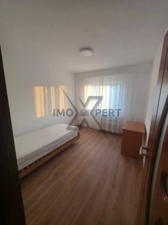 Apartament 3 camere, 2 bai, zona Kaufland Manastur
