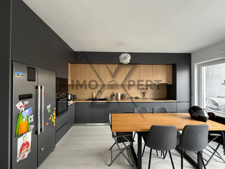 Apartament 4 camere, 94 mp, terasa 38 mp, parcare, ansamblu Iris