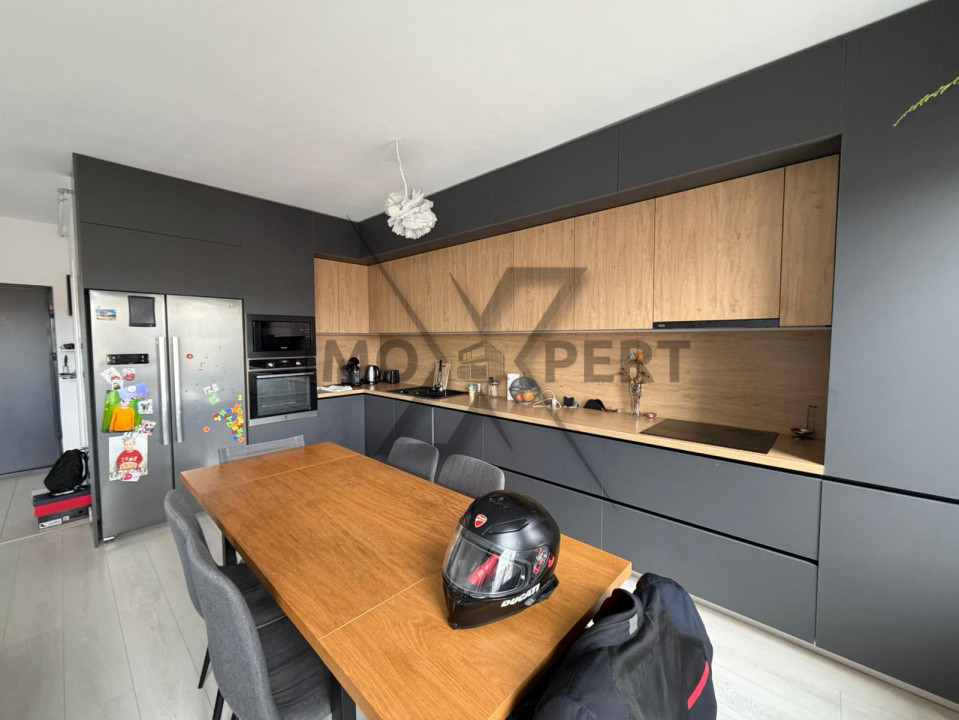Apartament 4 camere, 94 mp, terasa 38 mp, parcare, ansamblu Iris