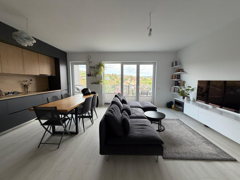 Apartament 4 camere, 94 mp, terasa 38 mp, parcare, ansamblu Iris