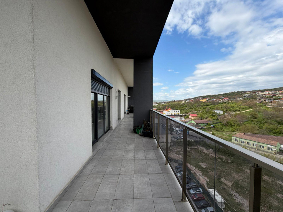 Apartament 4 camere, 94 mp, terasa 38 mp, parcare, ansamblu Iris