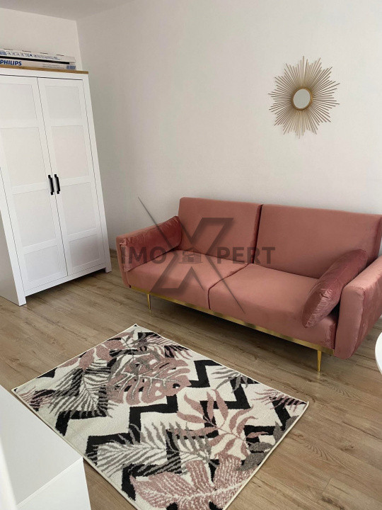 Garsoniera la etajul 1 în zona Big Manastur