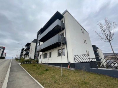 Apartament 2 camere, et intermediar, Petrom Baciu