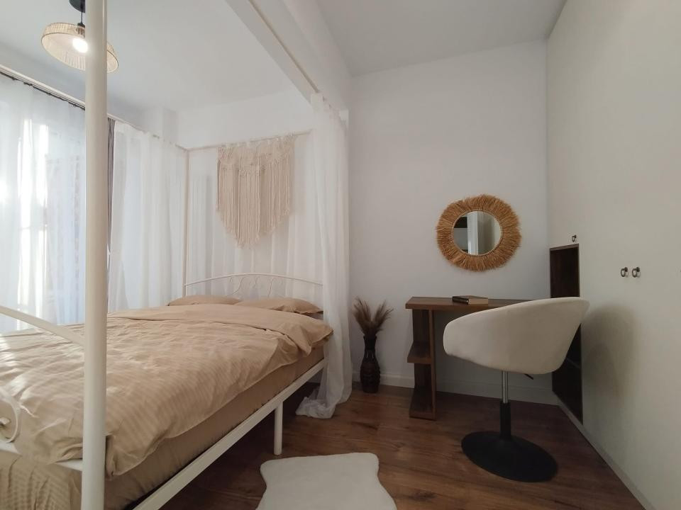 Apartament cu 2 camere, parcare, zona semicentrală 