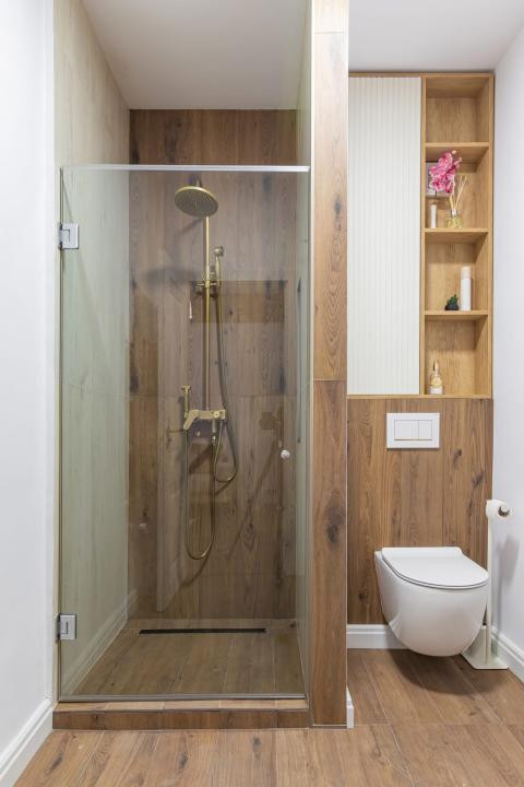 Apartament cu 2 camere, parcare, zona semicentrală 