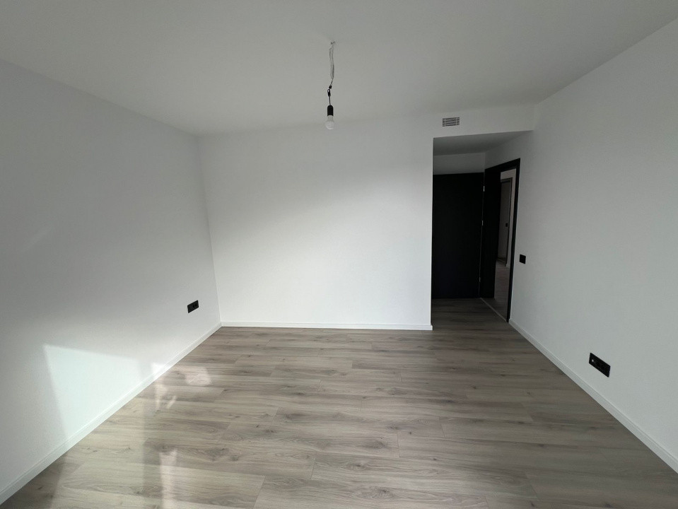 Apartament cu 2 dormitoare, Living + Bucătărie 2 bai, 2 balcoane!