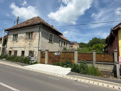 Casa cu teren in centrul Chinteni
