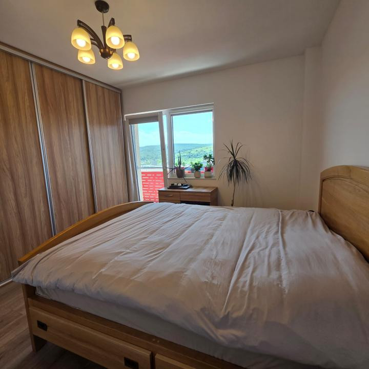Apartament 3 camere la cheie, doua bai, terasa 23 mp cu priveliste Baciu
