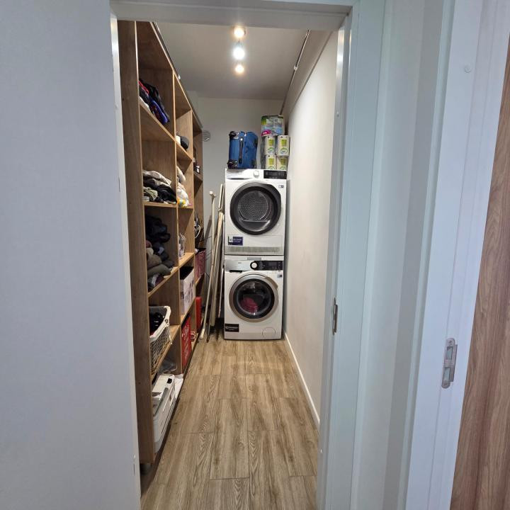 Apartament 3 camere la cheie, doua bai, terasa 23 mp cu priveliste Baciu