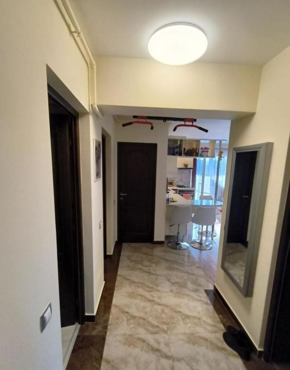 Apartament 3 camere, etaj intermediar, Aurel Vlaicu