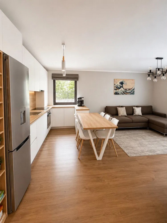 Apartament cu 3 camere în Luminia Residence