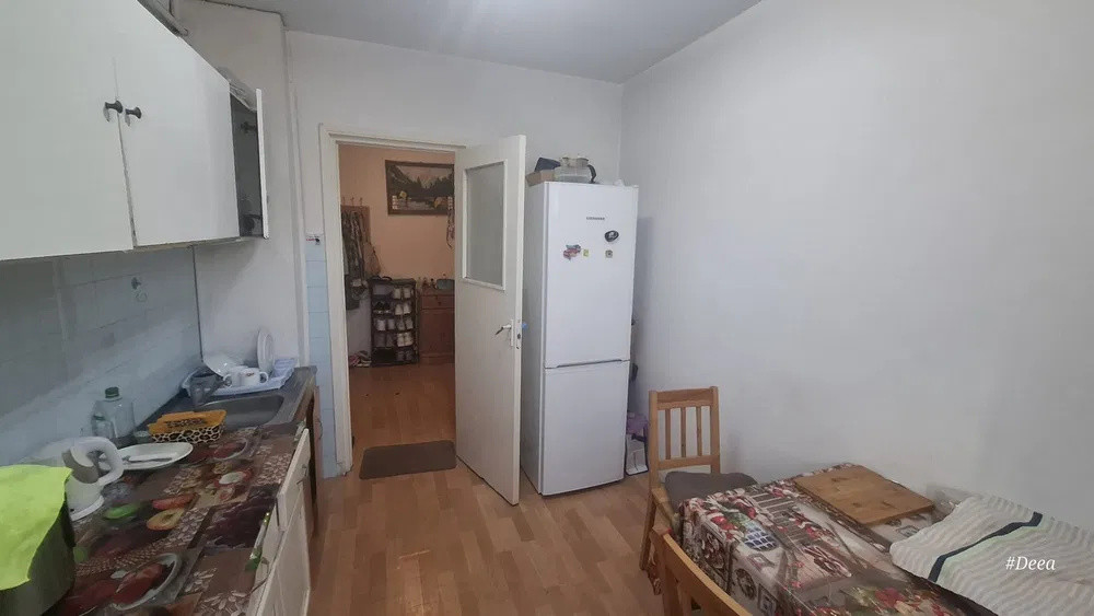 Apartament 2 camere, decomandat, etaj intermediar, Calea Florești