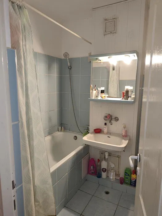 Apartament 2 camere, decomandat, etaj intermediar, Calea Florești