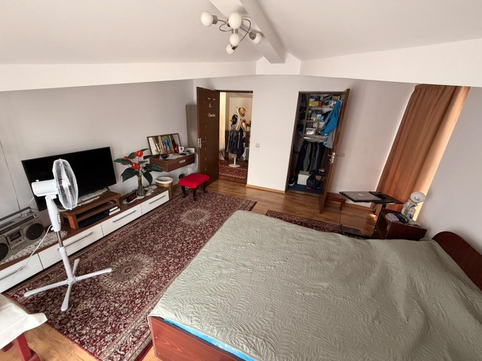 Casa individuala, 5 camere, 2 bai, balcon, terasa 126mp util Zona Gilau 