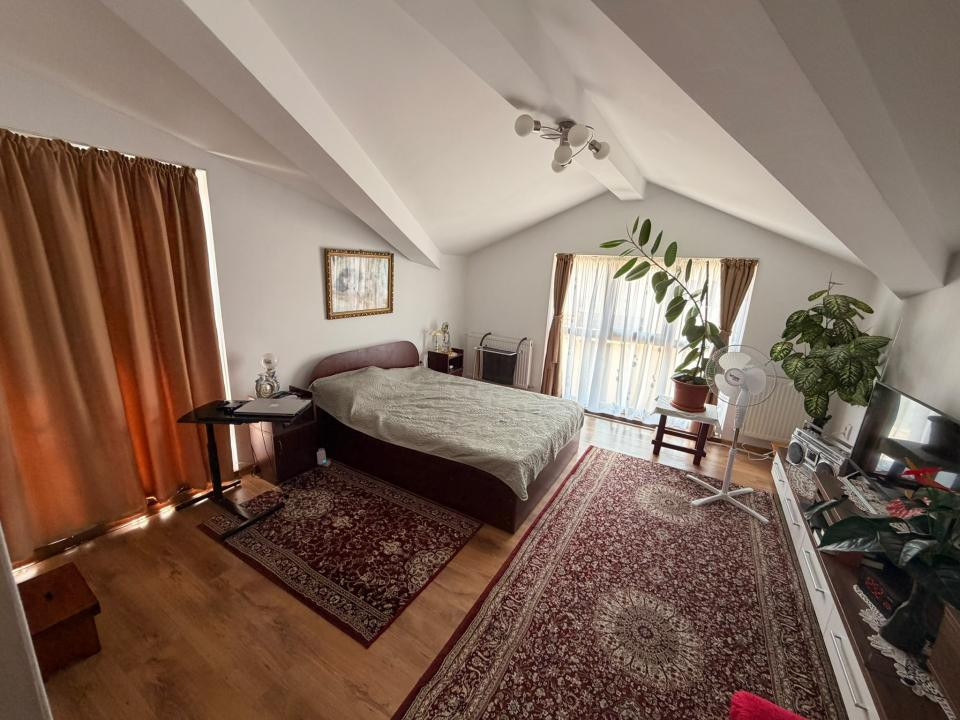 Casa individuala, 5 camere, 2 bai, balcon, terasa 126mp util Zona Gilau 