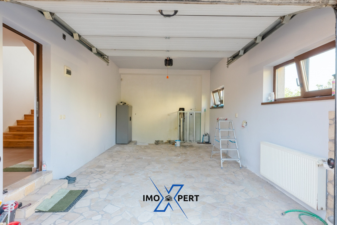 Casa individuala cu piscina, zona strazii Barc