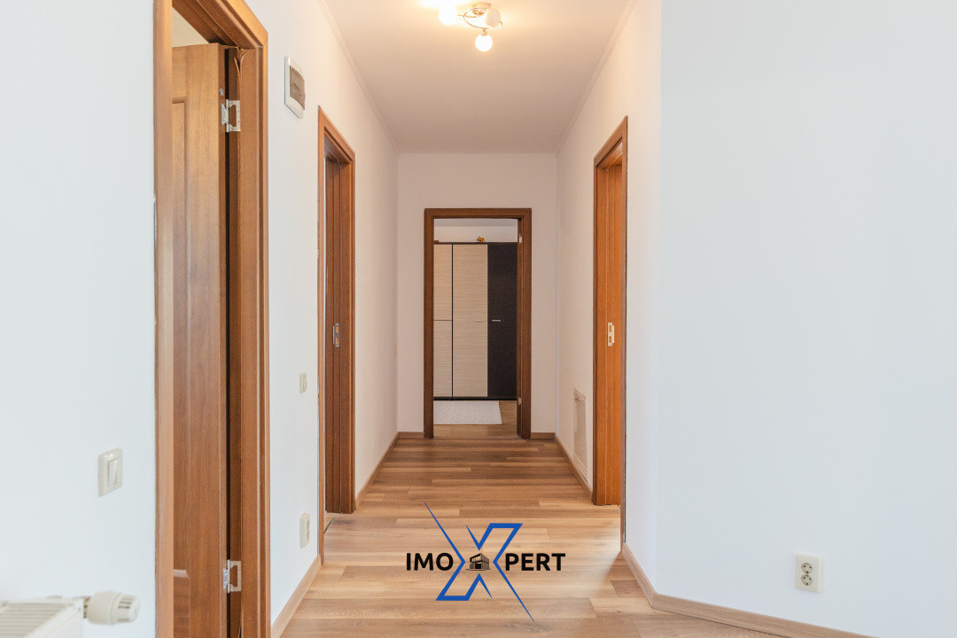 Casa individuala cu piscina, zona strazii Barc