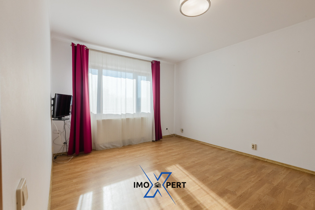 Casa individuala cu piscina, zona strazii Barc