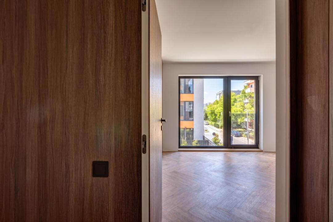 Apartament 2 camere, finisat modern, Bloc nou, Intre Lacuri!