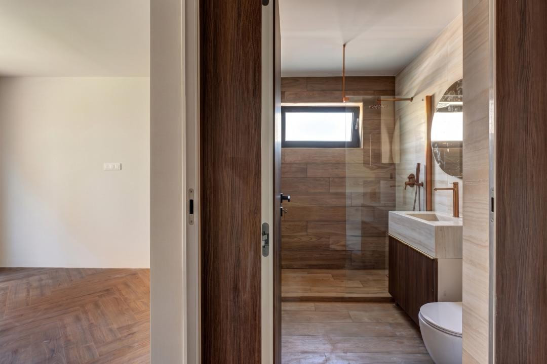 Apartament 2 camere, finisat modern, Bloc nou, Intre Lacuri!