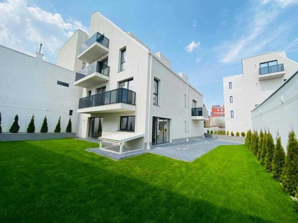 Apartament 2 camere in zona semicentrale