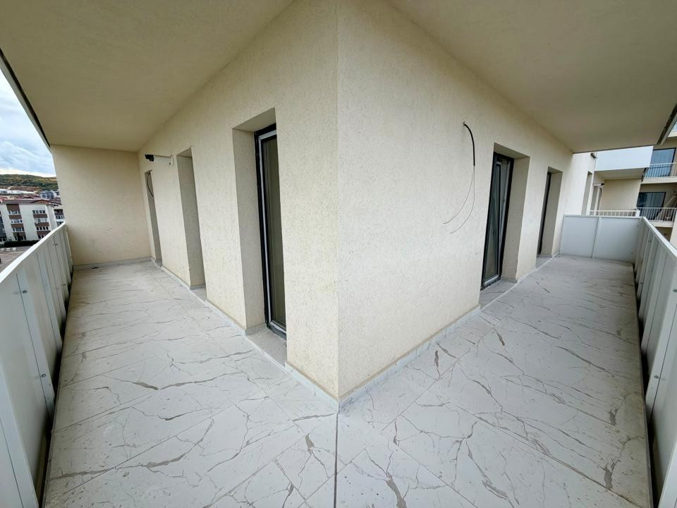 Apartament 3 camere, parcare, terasa,et intermediar, Eroilor Residence