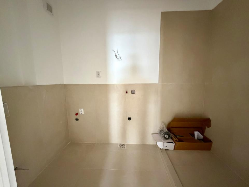Apartament 3 camere, parcare, terasa,et intermediar, Eroilor Residence