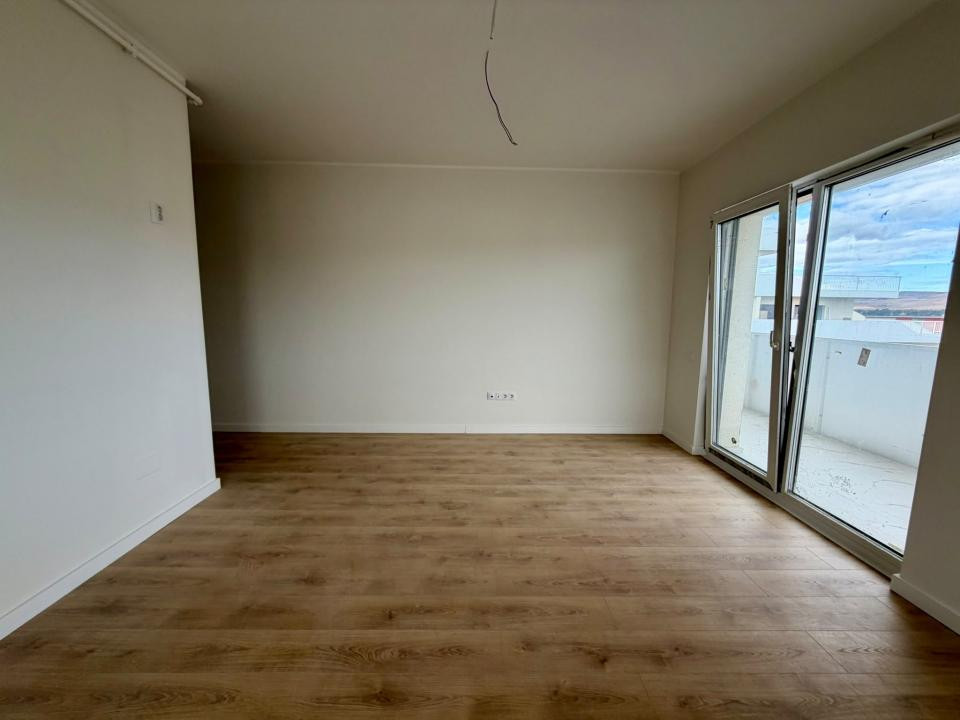 Apartament 3 camere, parcare, terasa,et intermediar, Eroilor Residence
